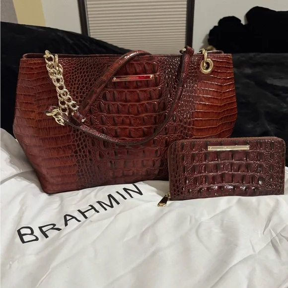 Brahmin Rich Brown Crocodile Embossed Shoulder Bag Set - Picture 1 of 6